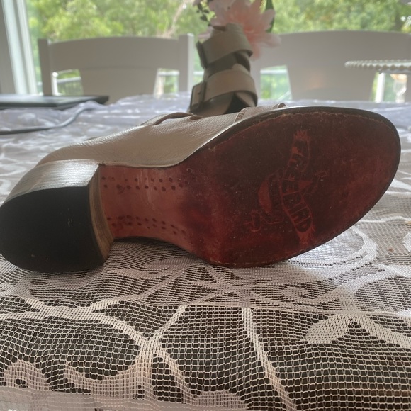 RARE Freebird Charlotte Size 9 - Picture 3 of 4
